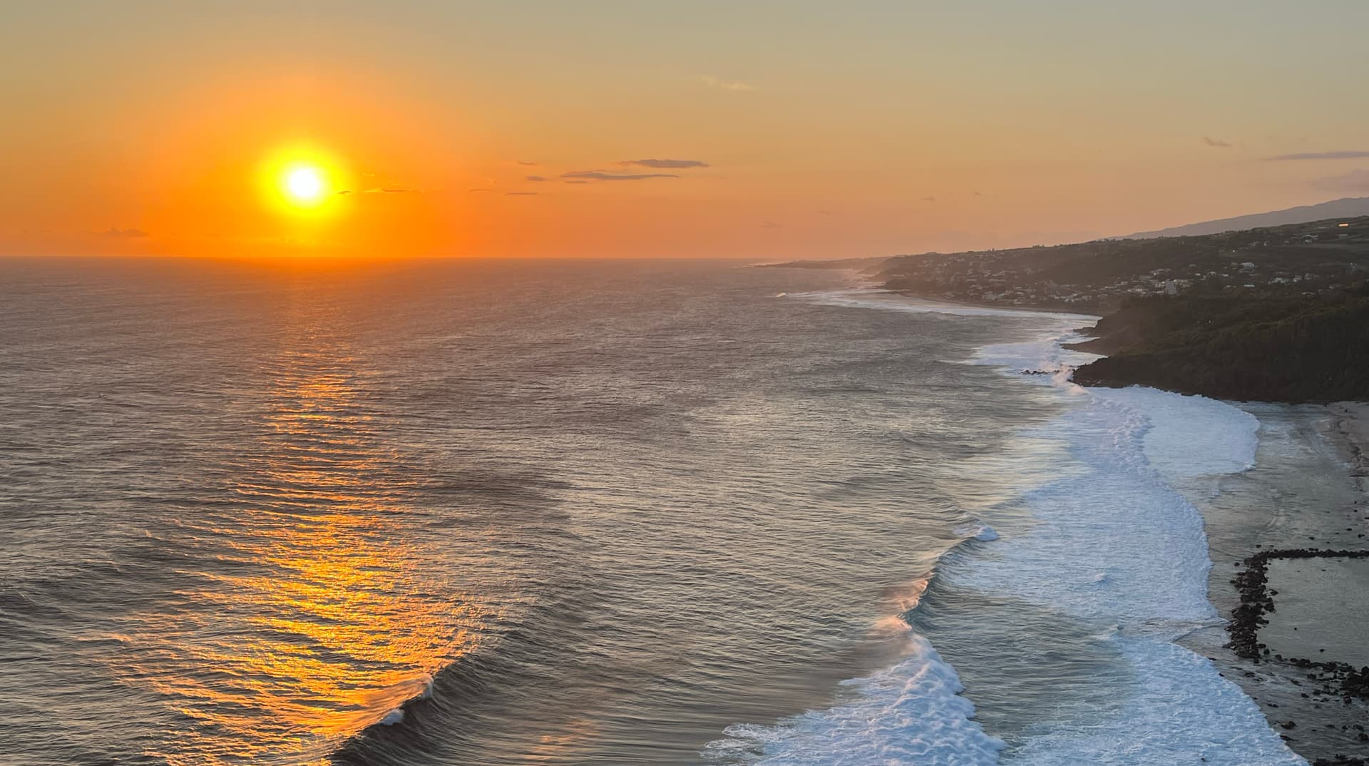 Paysage de La Réunion depuis le véhicule